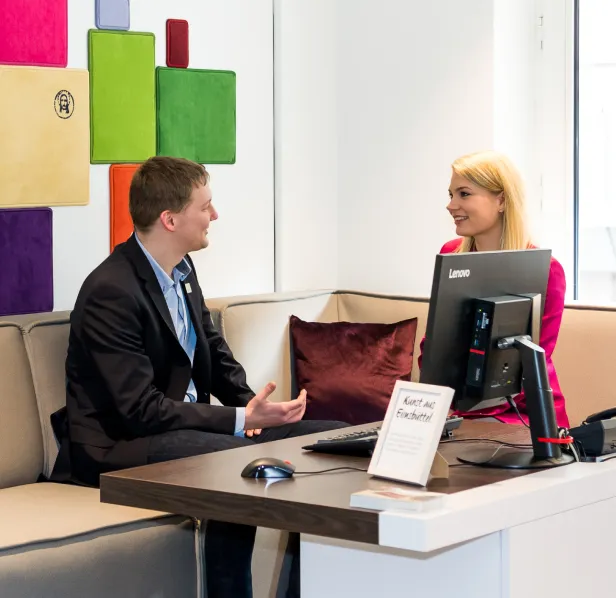 man und woman talking