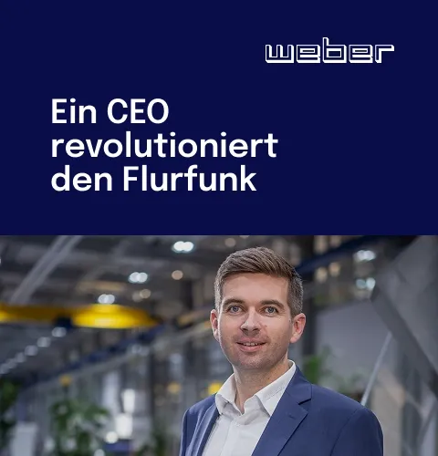 Man in a suit smiling, standing in a modern office space with blurred background. Text: "Ein CEO revolutioniert den Flurfunk" and "weber" logo.