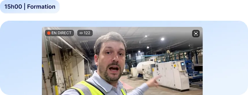 Diffusion en direct dans Staffbase à 15h00, montrant un responsable en gilet jaune dans un atelier industriel, avec 122 spectateurs connectés en temps réel