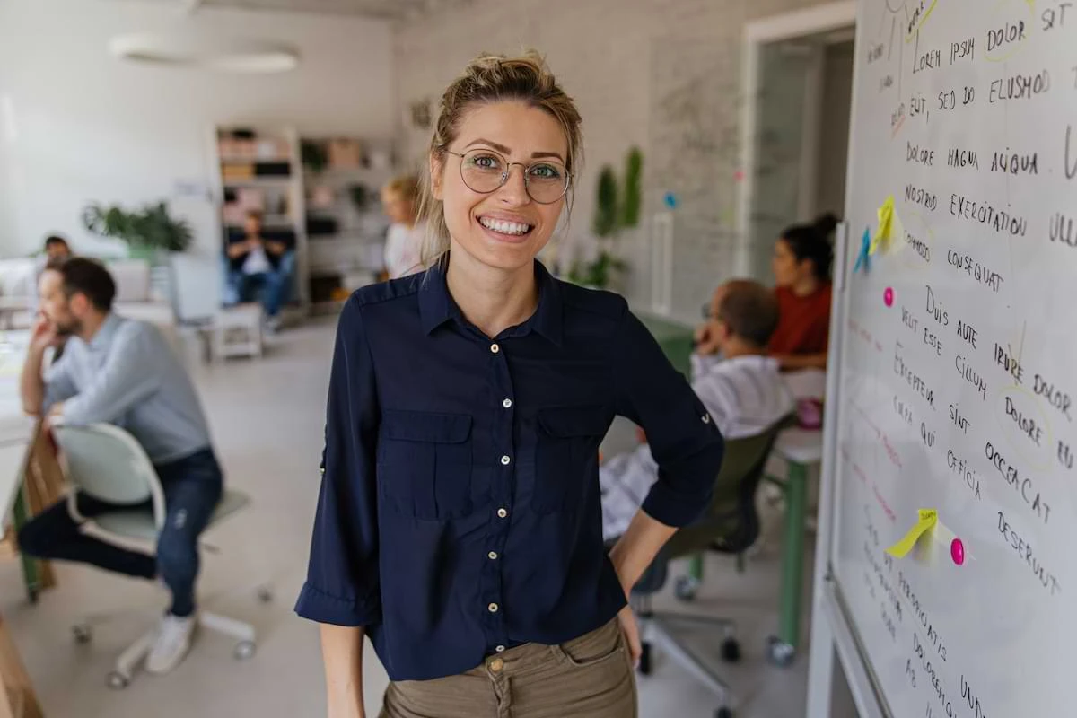 A woman working in employee experience management