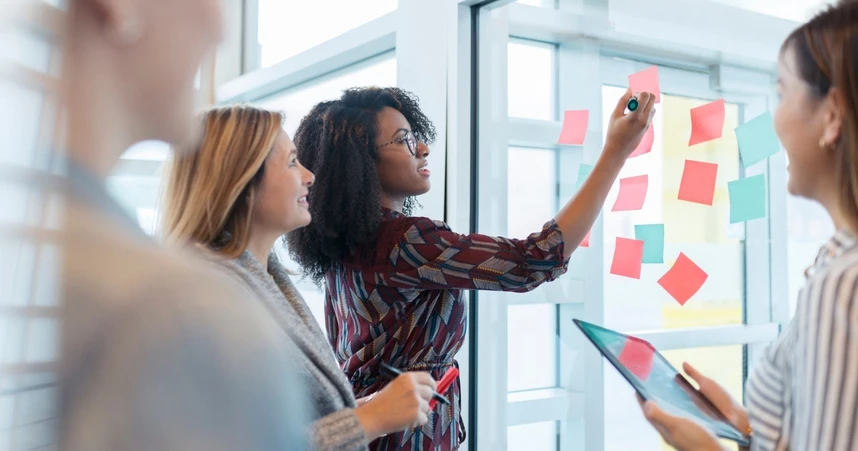 coworkers brainstorming ideas