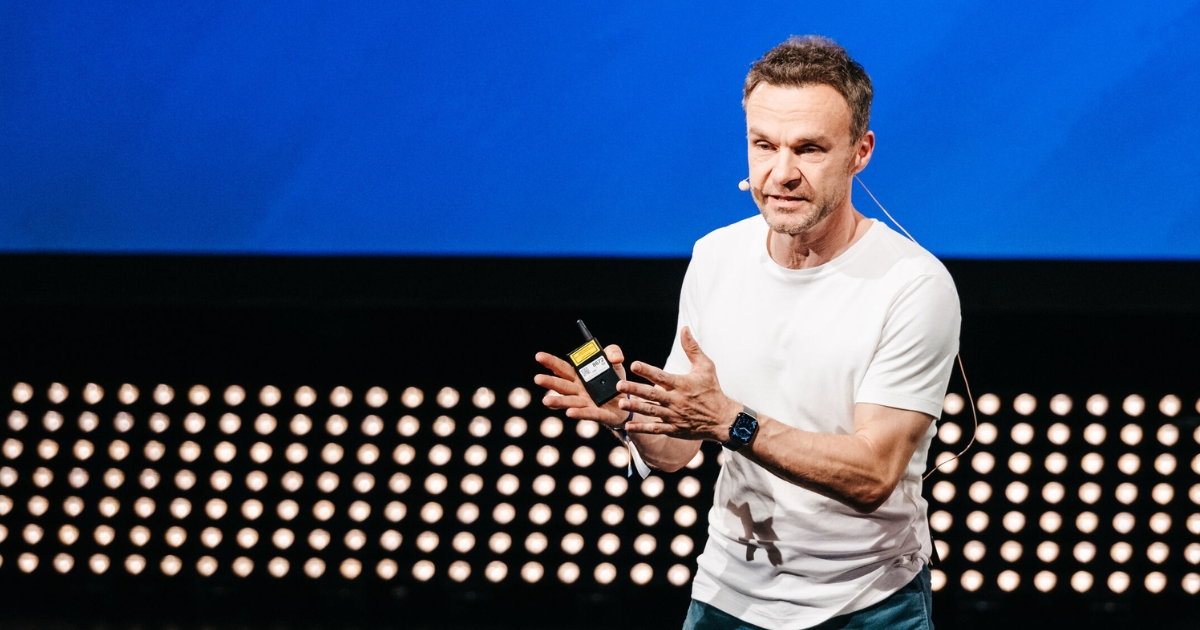 Frank Wolf speaking about AI at VOICES 2025